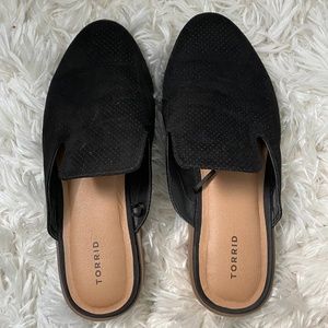 Like New Torrid Flats